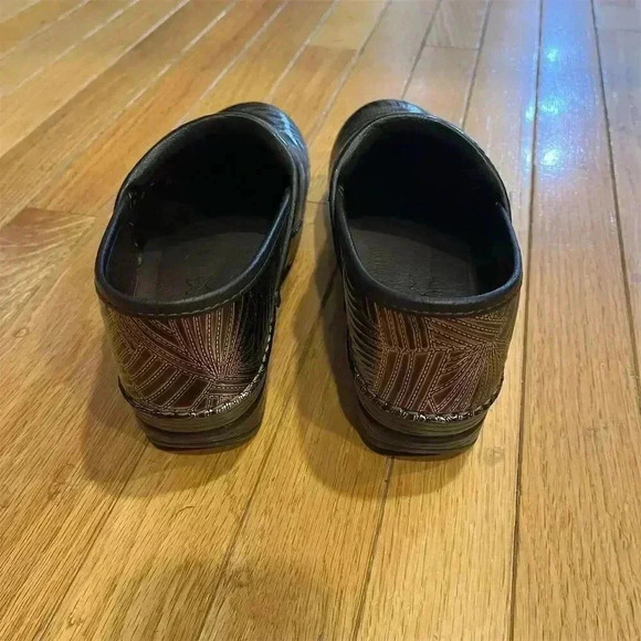 Dansko Pro XP Unisex Clogs Brown/silver Patent Leather Size 39 Workwear - Picture 3 of 8